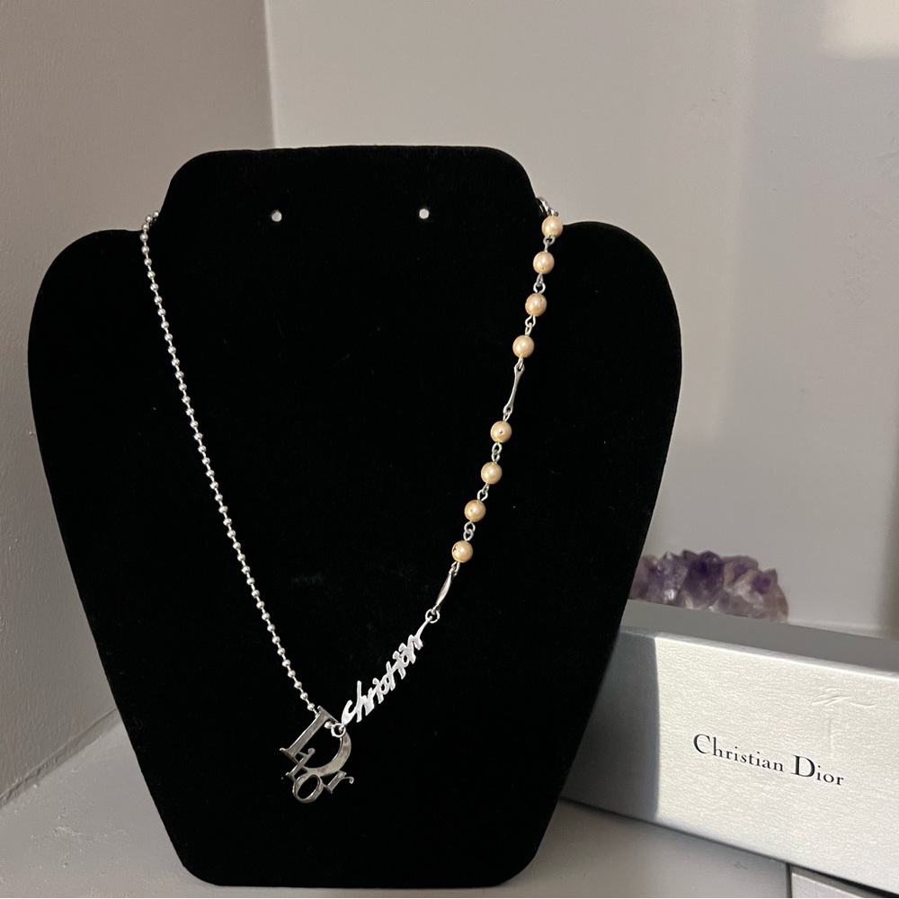 Vintage Authentic Christian Dior faux pearl necklace! Comes with box!
